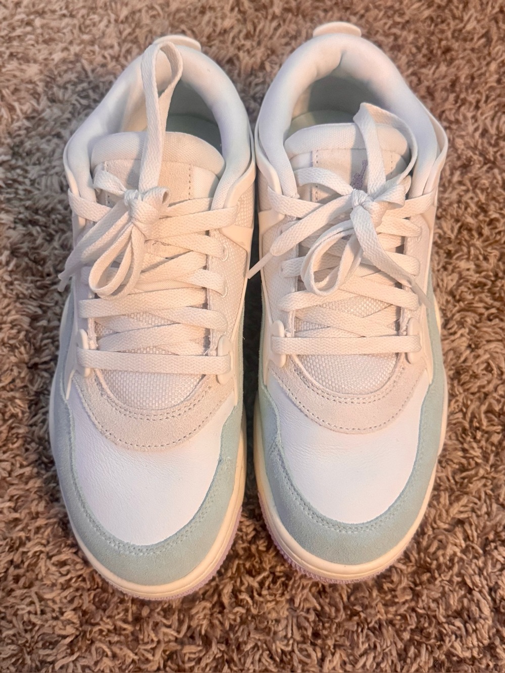 Nike Women's Size 9.